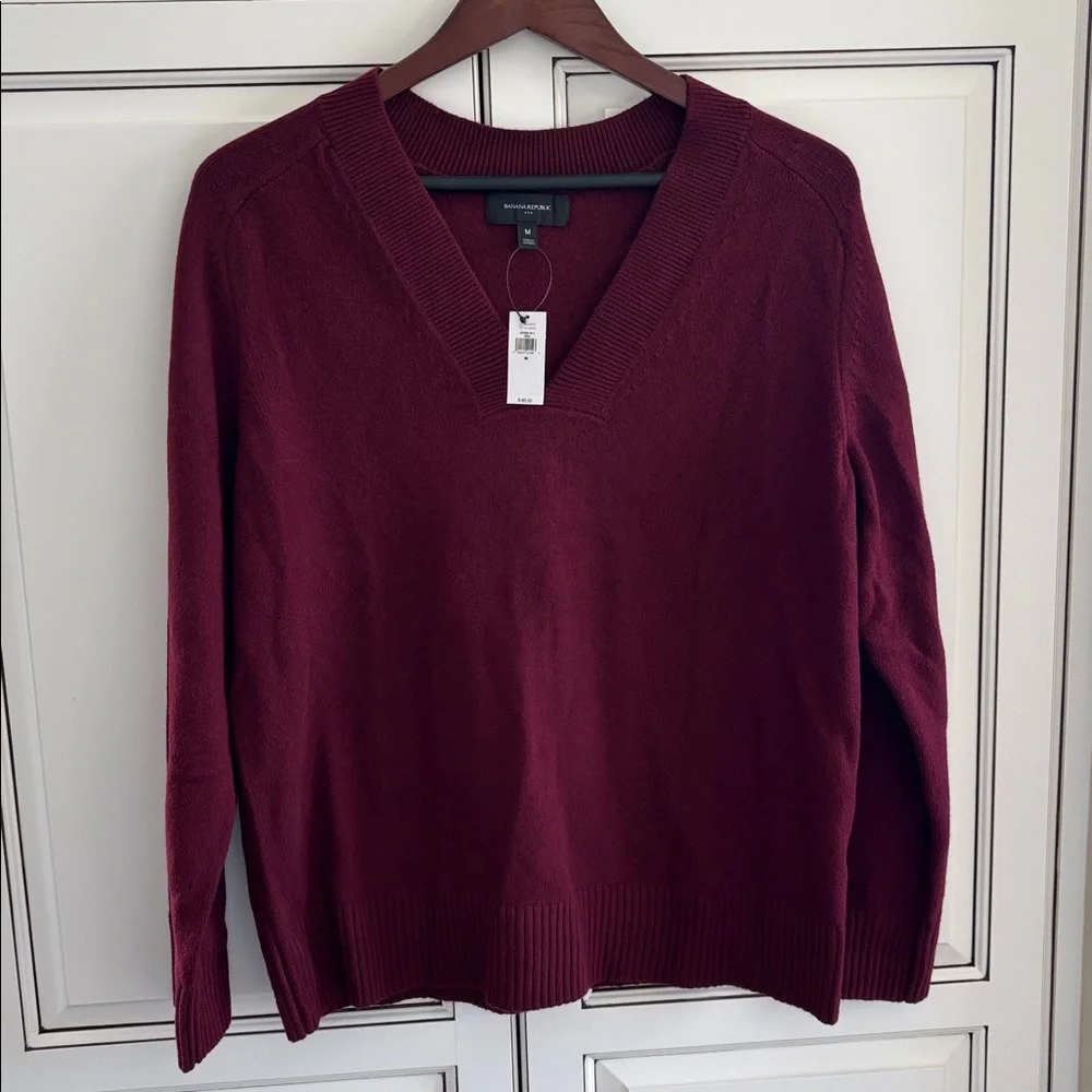 Banana Republic Soft Cotton Wool Burgundy Vneck Sweater Work Casual Men’s Medium
